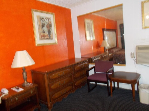 Hillside Motel image 29