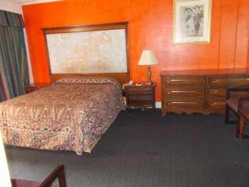 Hillside Motel image 43